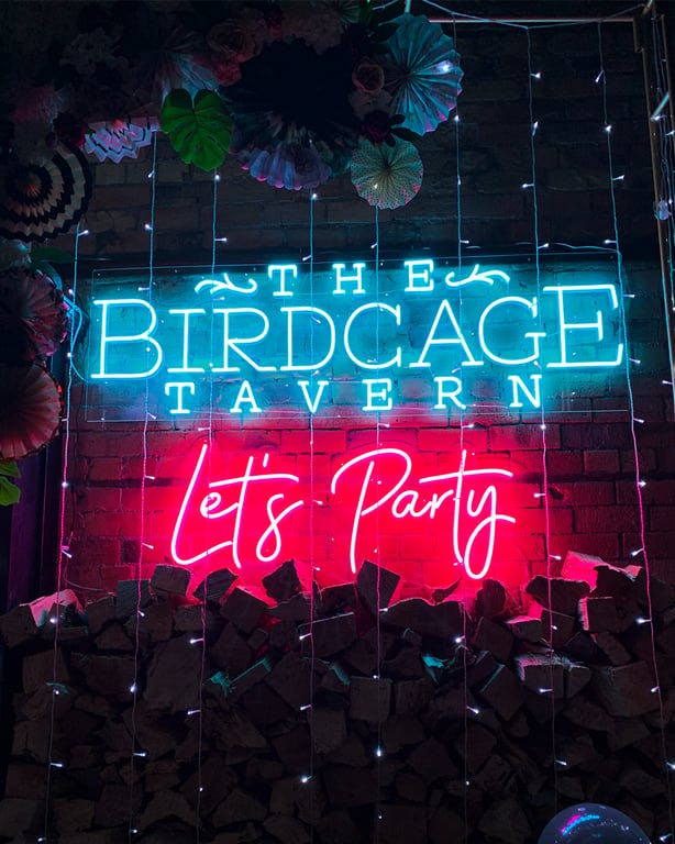 How To Use Branded Neon Signs For Your Business